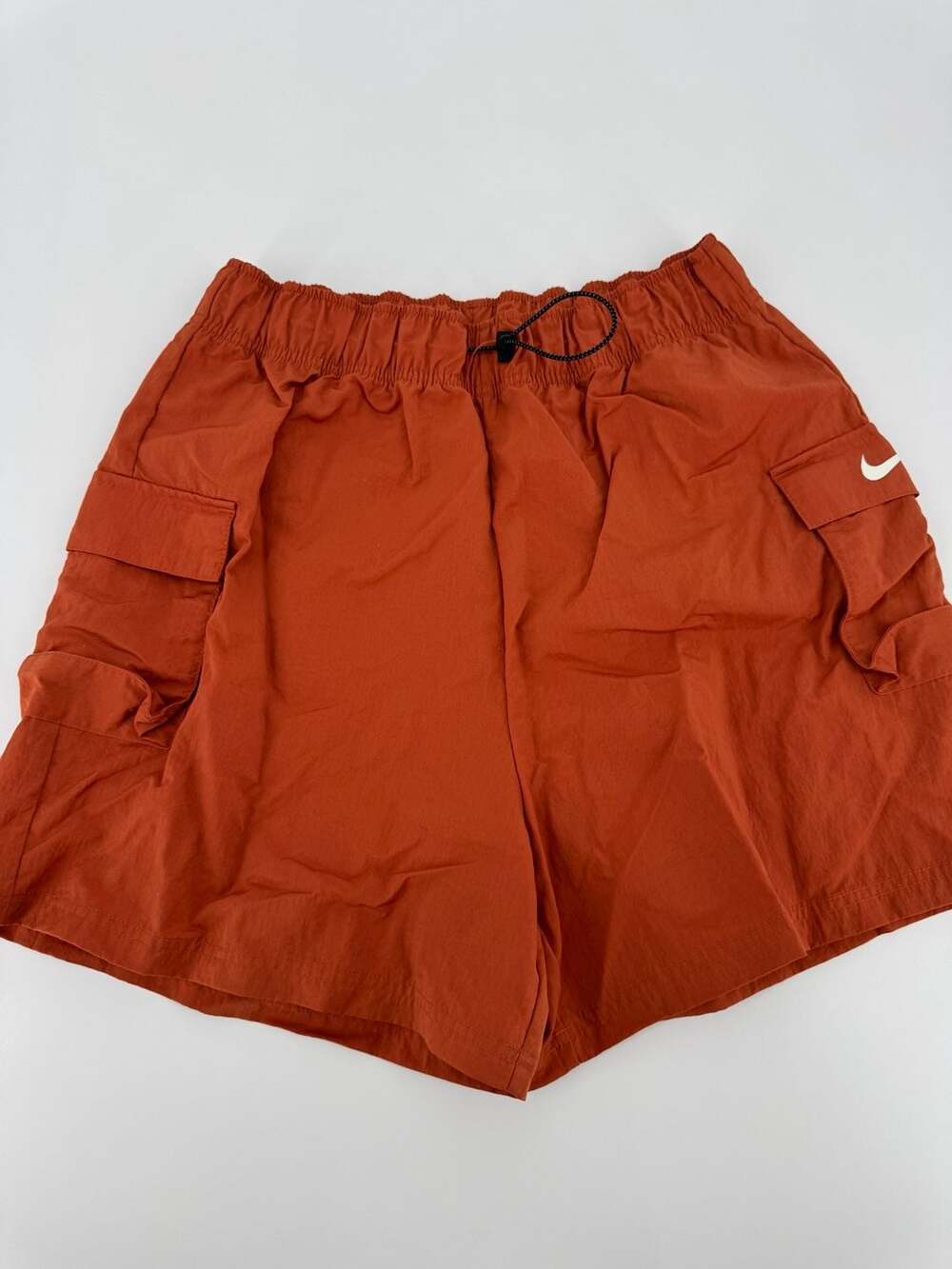 Nike Women's Woven Cargo Shorts Orange DM6247-825 Medium